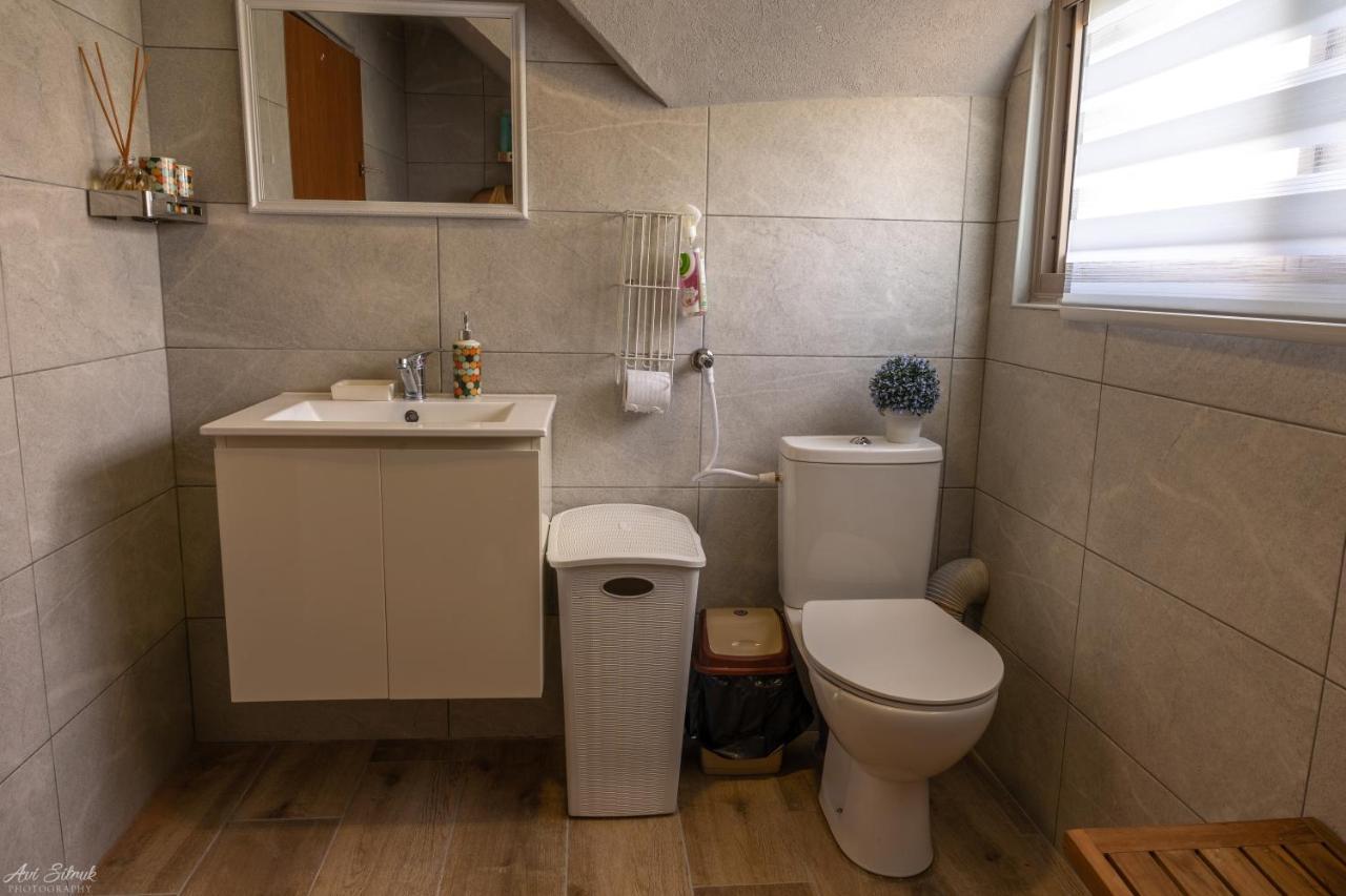 הבית של רחל Qaşrīn Exteriör bild